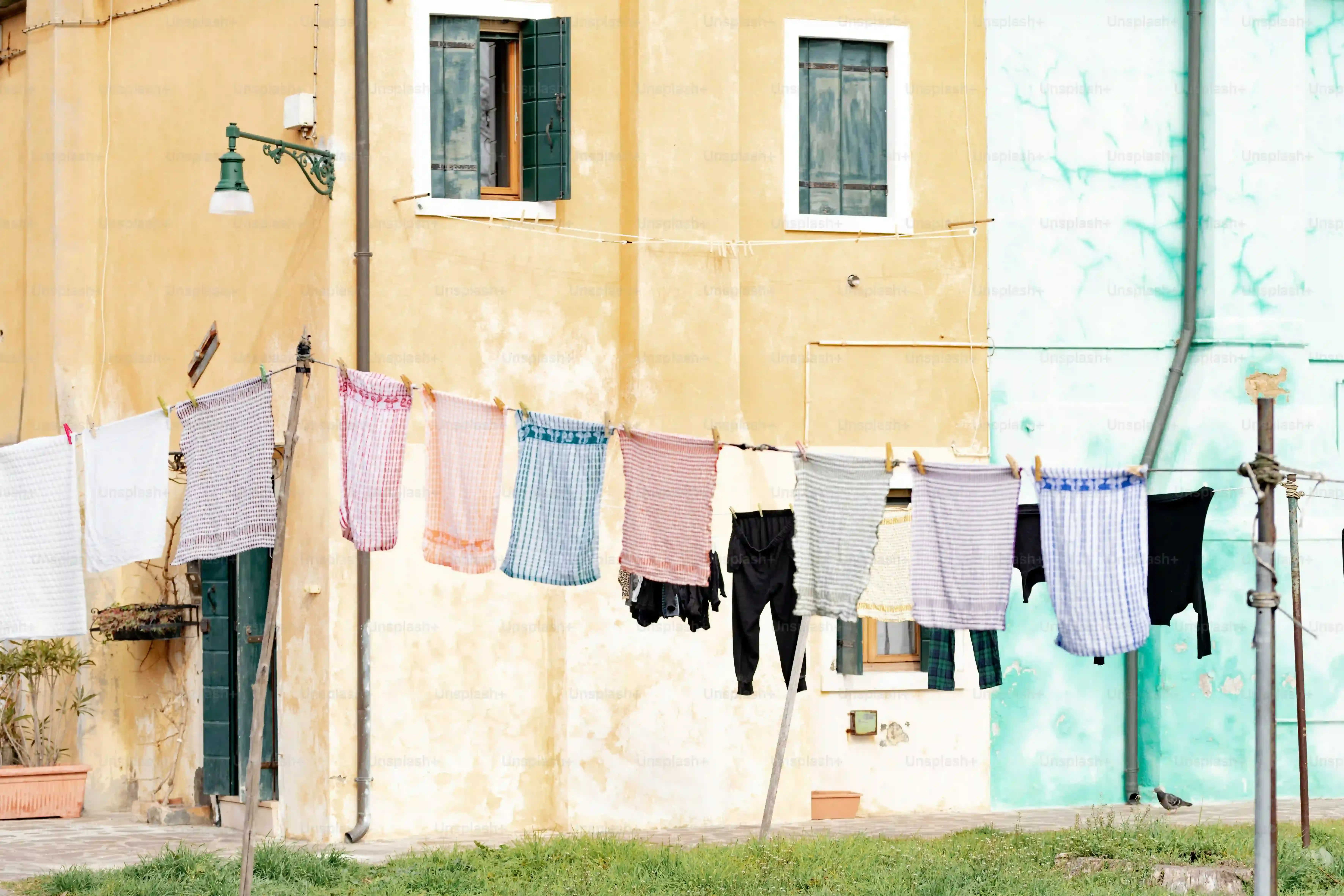Classic Choices: Neutral Options for Laundry Room Walls