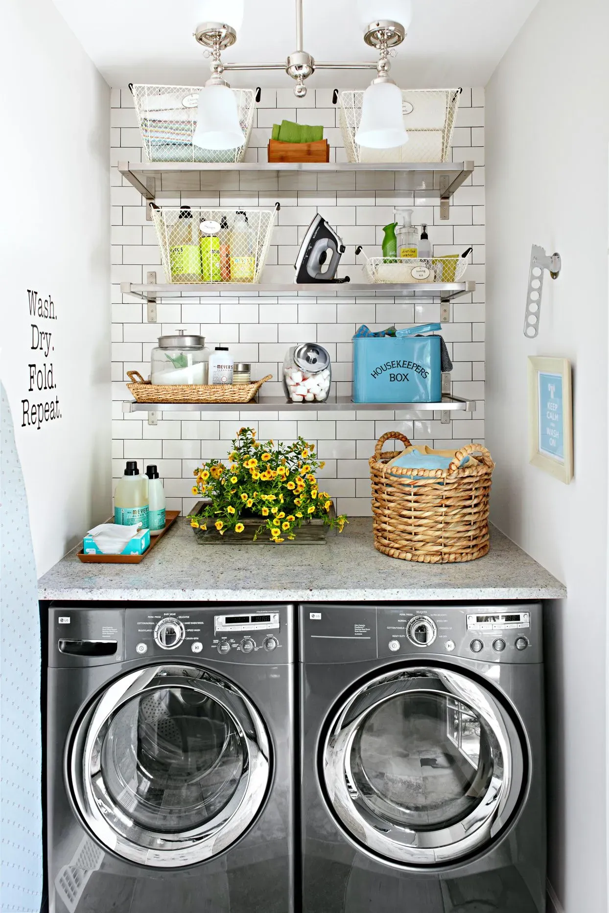 Clever Storage Solutions for Detergents and Supplies