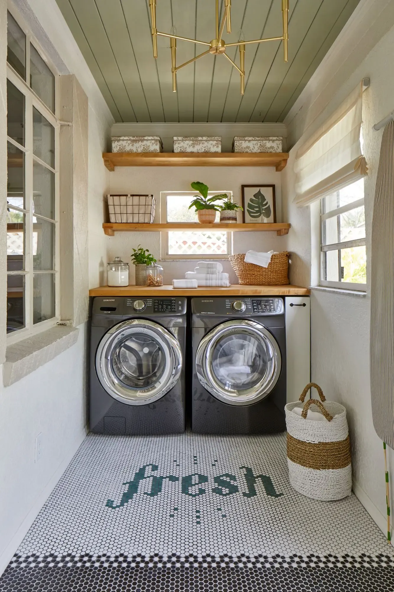 Clever Utility Room Laundry Storage Ideas for Small Spaces