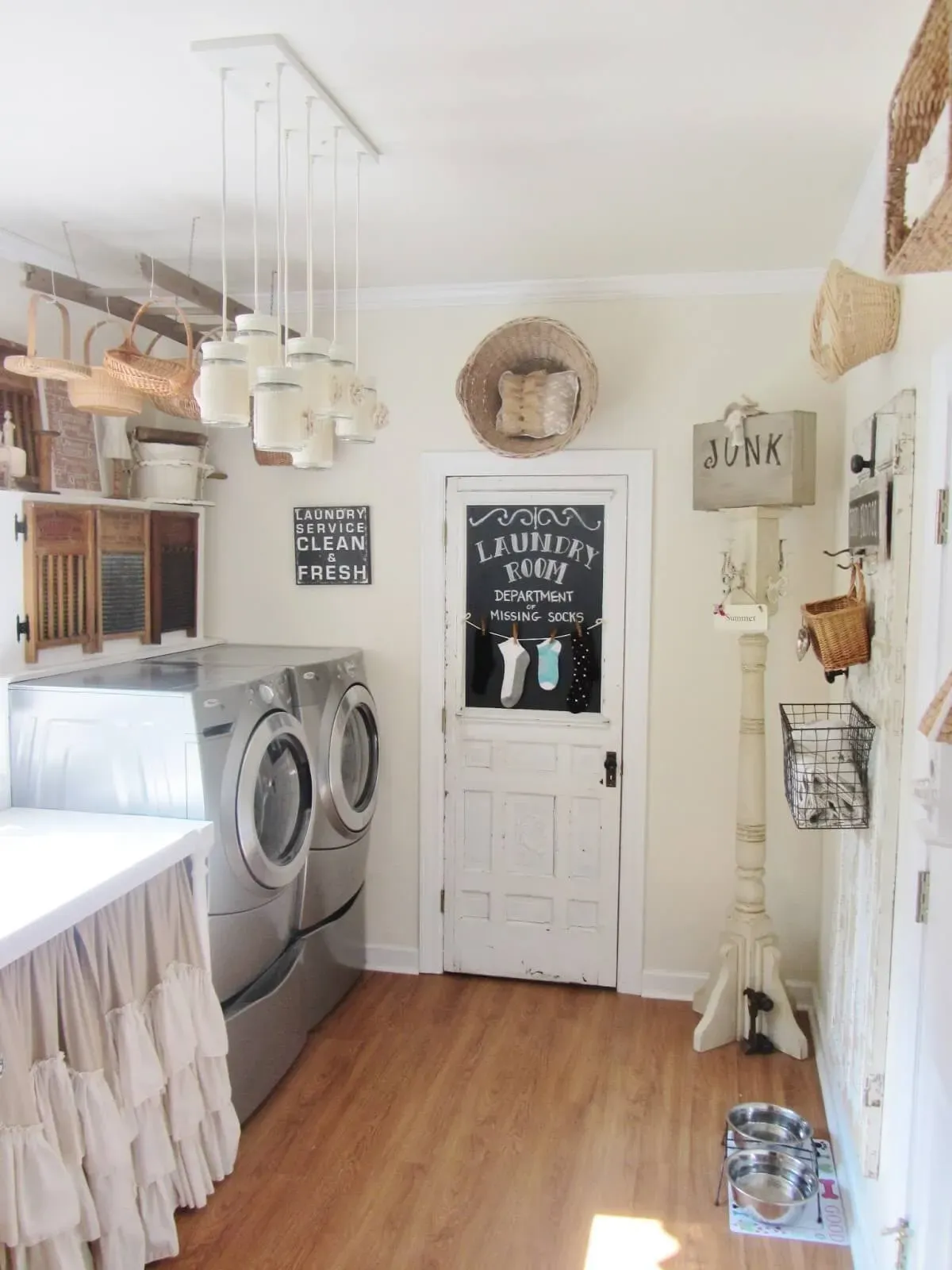 Essential Elements for That Perfect Vintage Look