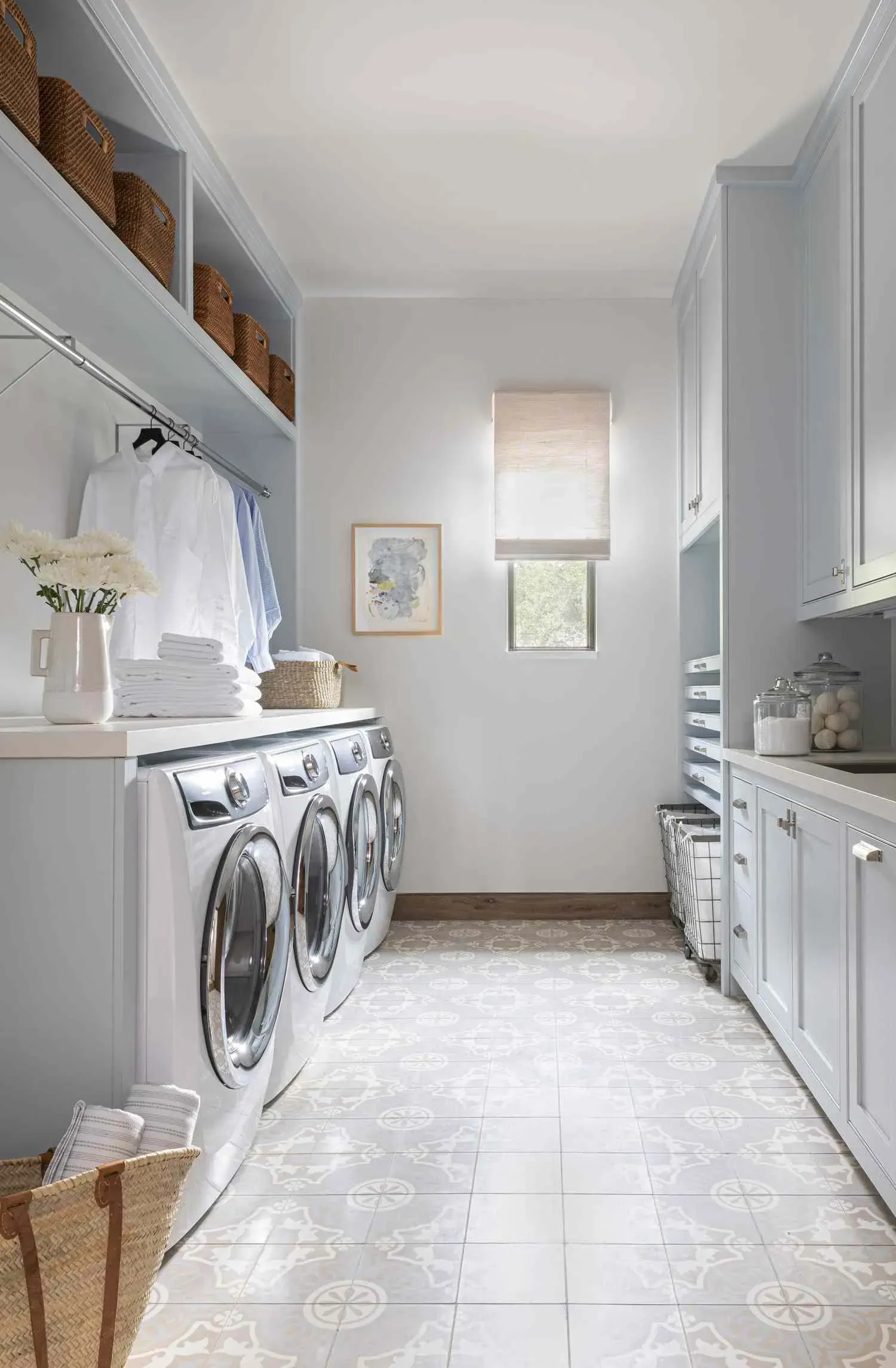 Making it Look Good: Design Tips for Laundry Room Cabinets