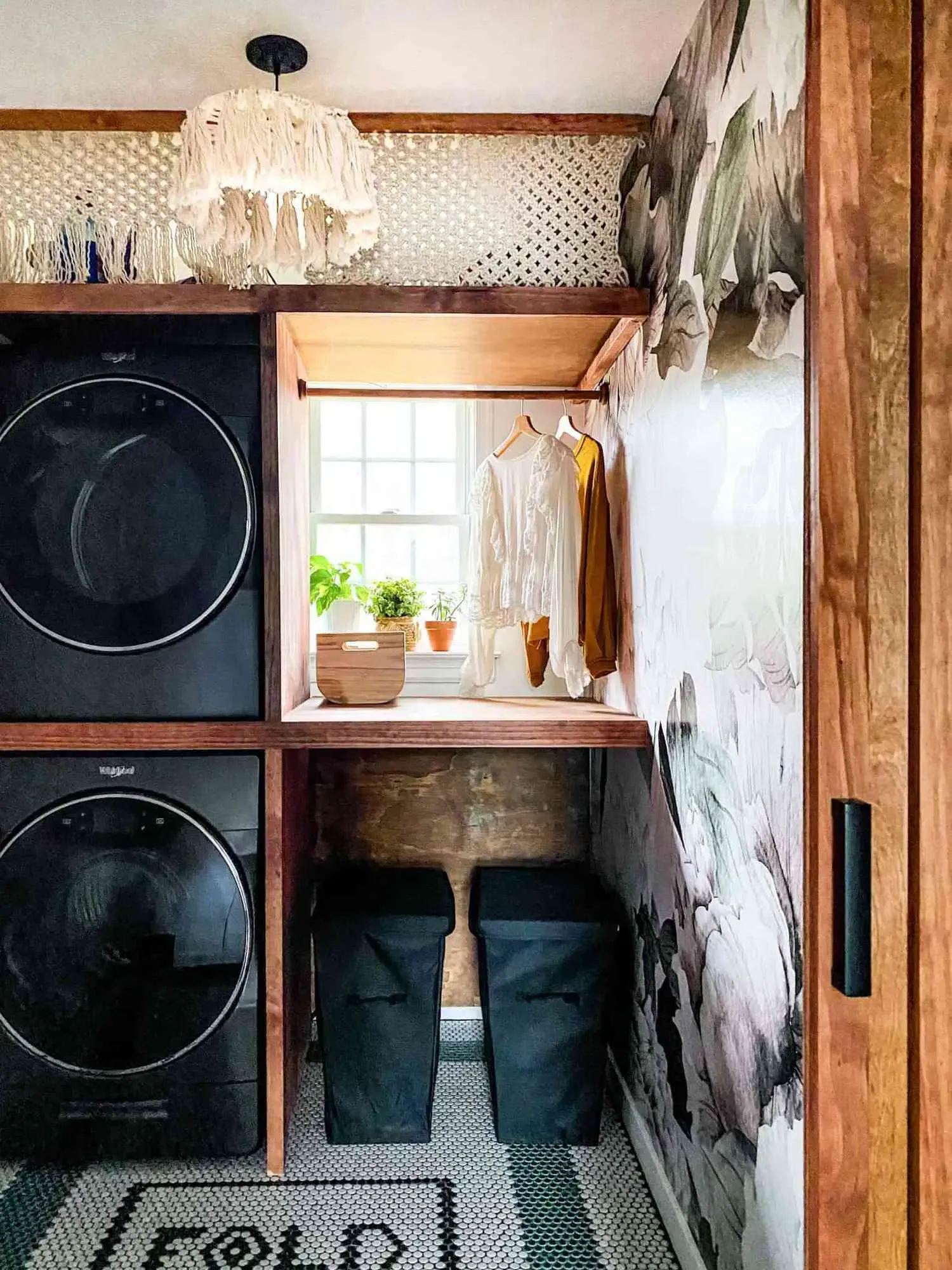 Maximizing Storage and Function Around Your Stackable Laundry Setup