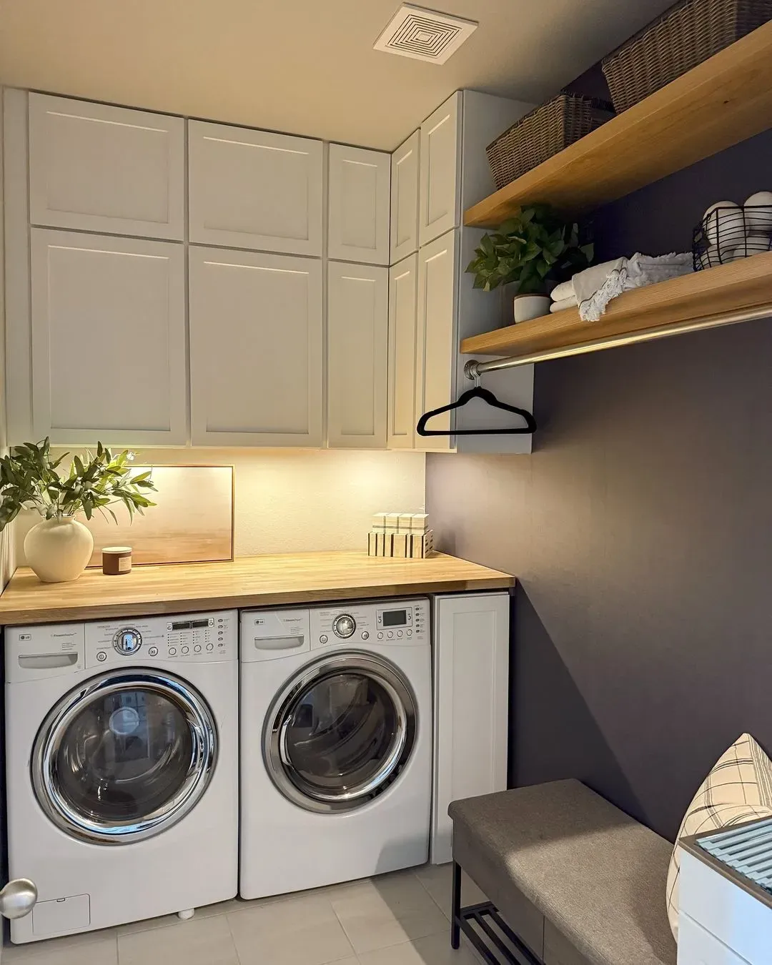 Picking the Right Type of Laundry Room Shelving
