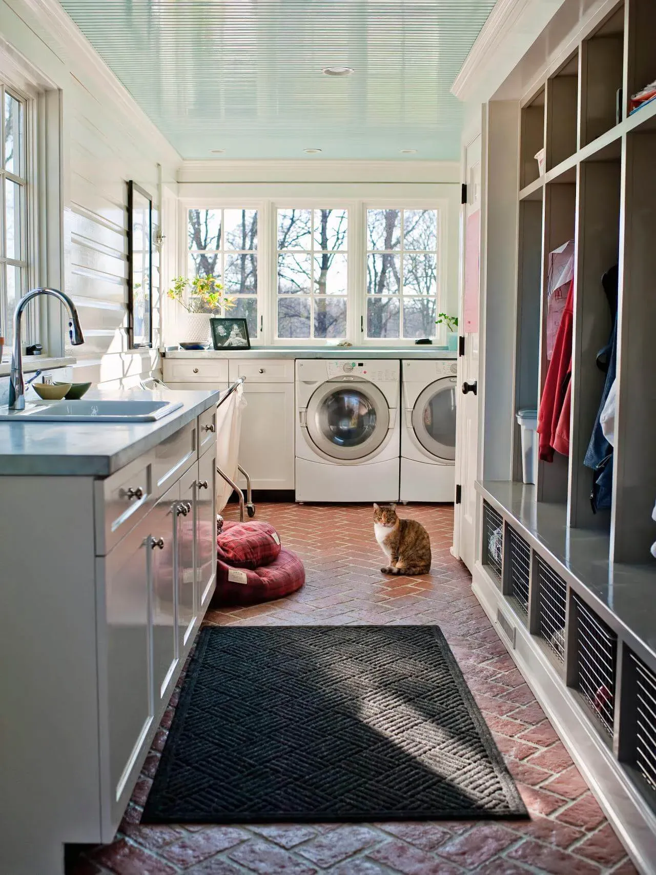 Planning Your Small Entryway Laundry Room Ideas