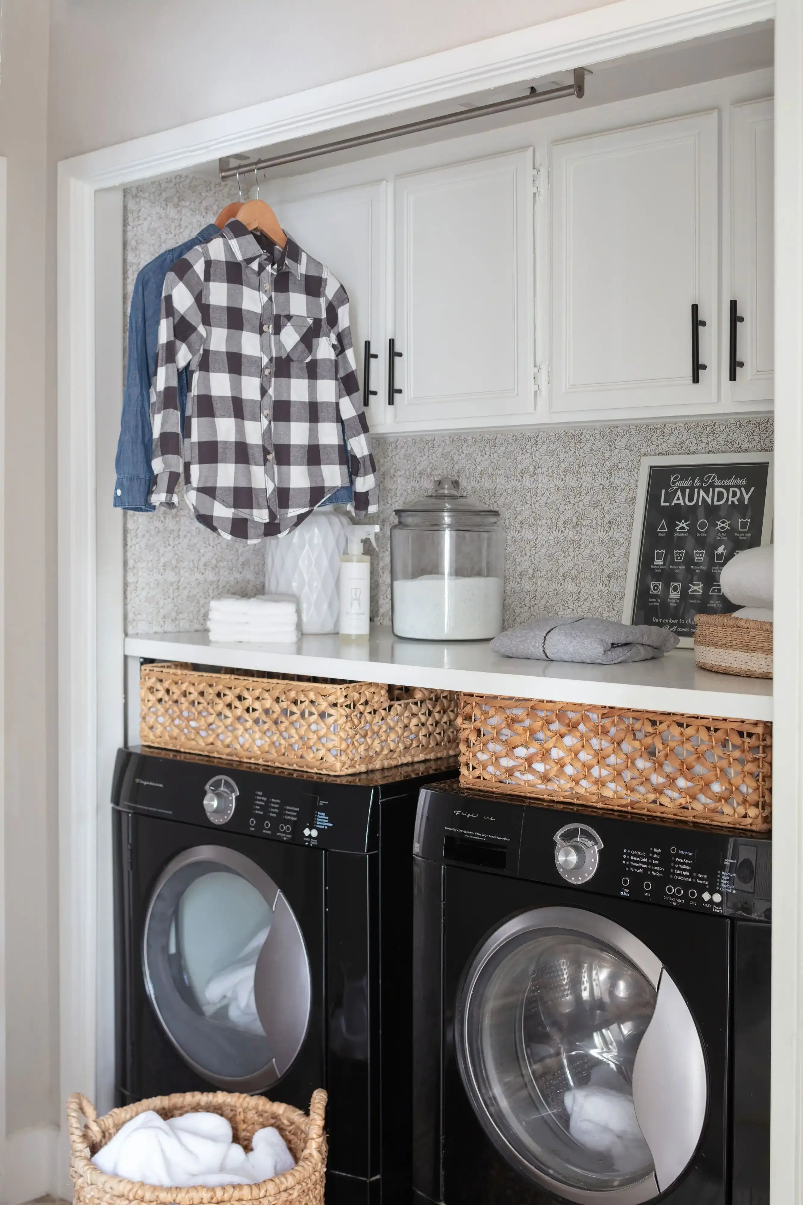 Maximize Space: 10 small closet laundry room ideas