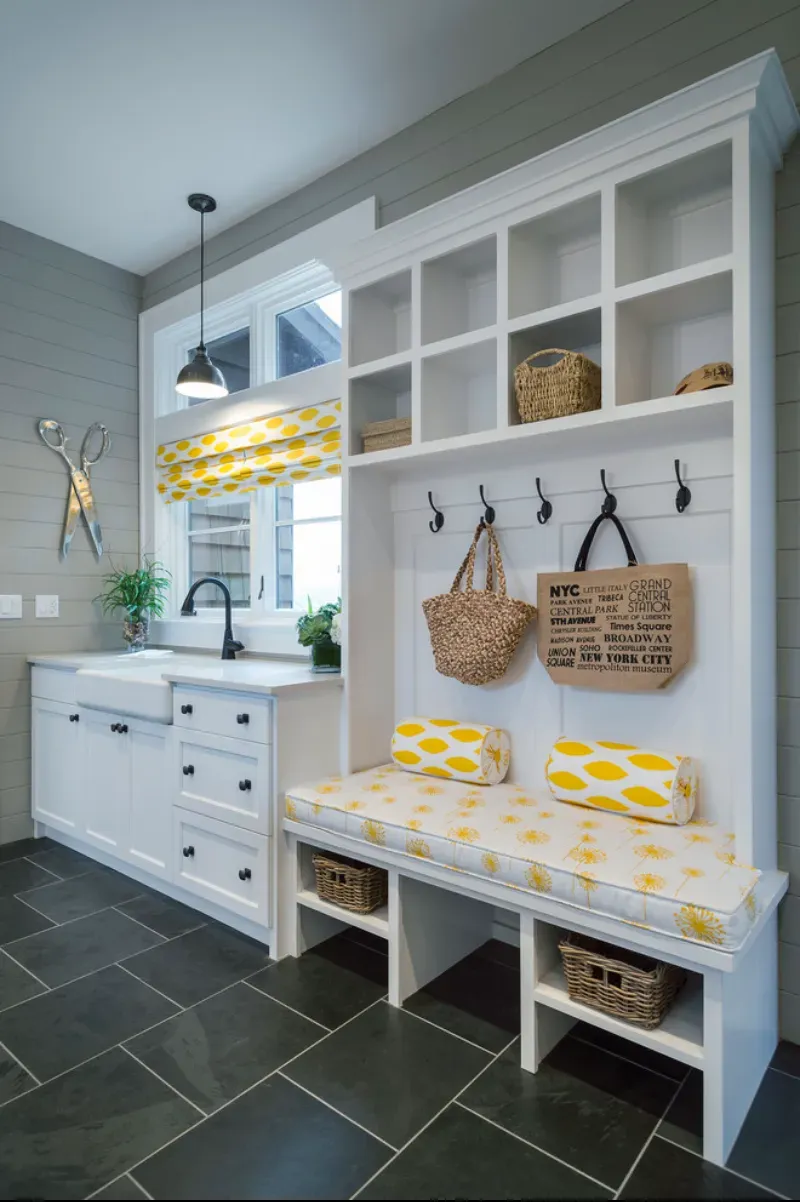 Smart Appliance Layouts for Small Laundry Mud Room Ideas