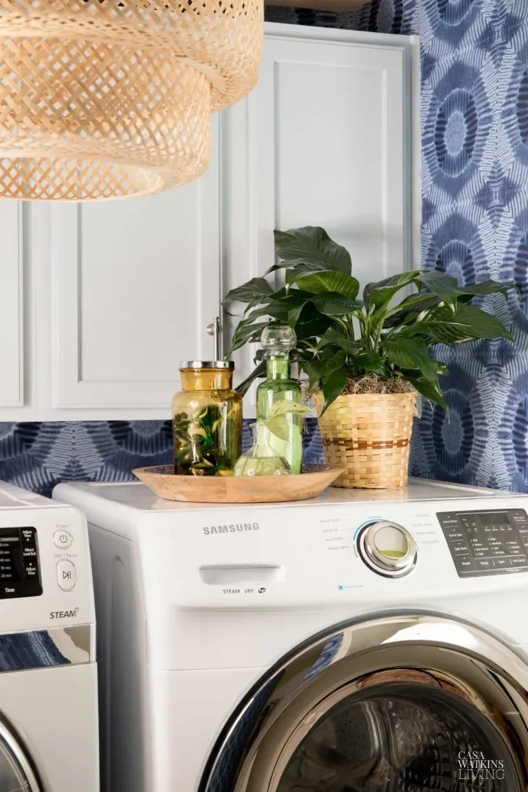 Tips for Installing Wallpaper in a Laundry Room