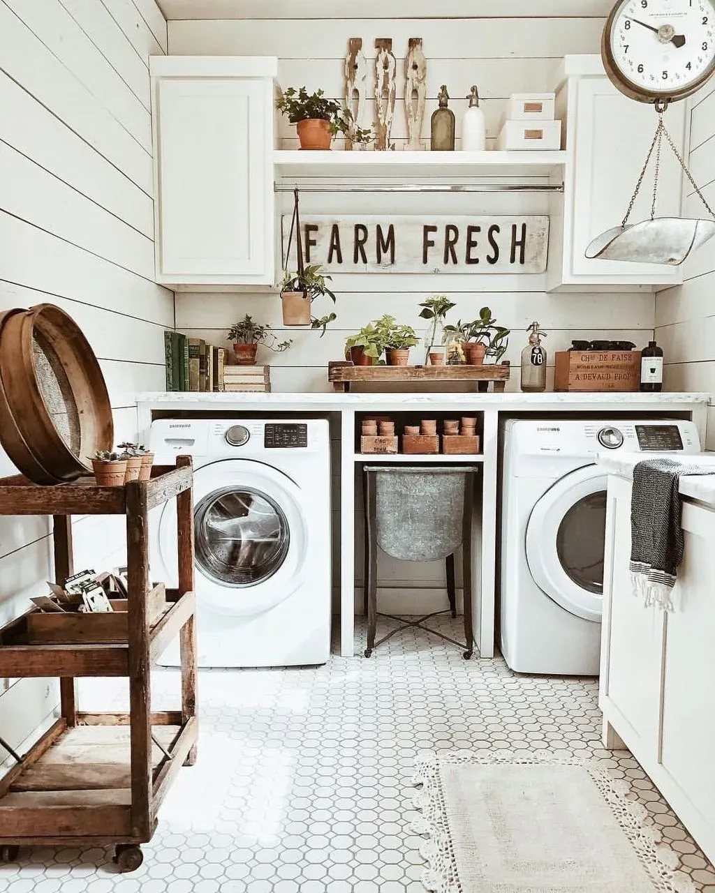 Unlock Potential with Smart Small Laundry Room Decorating Ideas